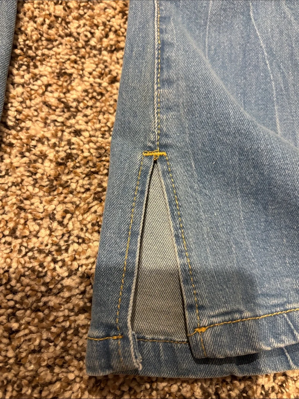 Serra Skinny Jeans in Light Blue Denim